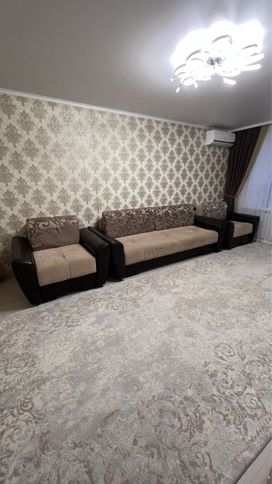 Продам диван+ два кресла