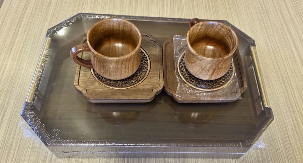 Елегантен комплект дърво и месинг