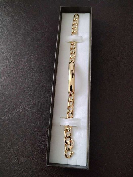 Златна гривна с плочка проба 585 или 14 карата нова от ателие
