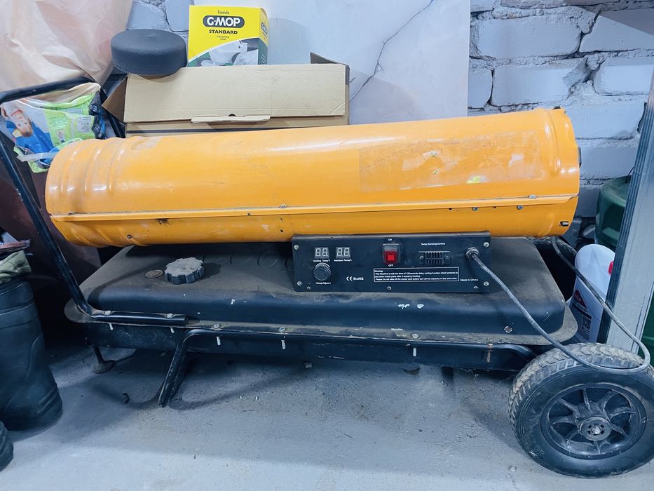 Продам тепловую дизельную пушку в хорошем состояний цена 220 000 тенге