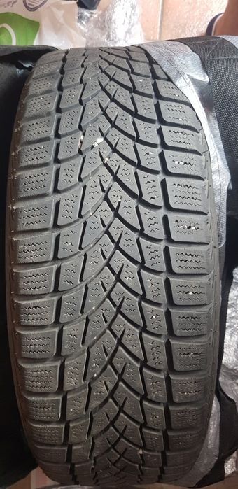 Anvelope iarna cu jante tabla 195/60/R15