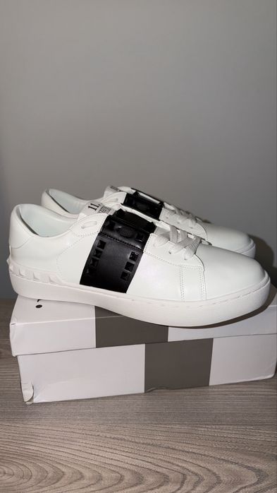 Adidasi Valentino Garavani Rockstud Premium