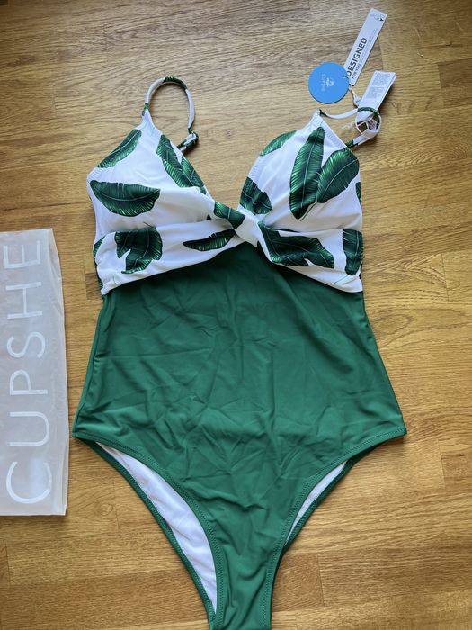 Цял бански костюм М/L размер