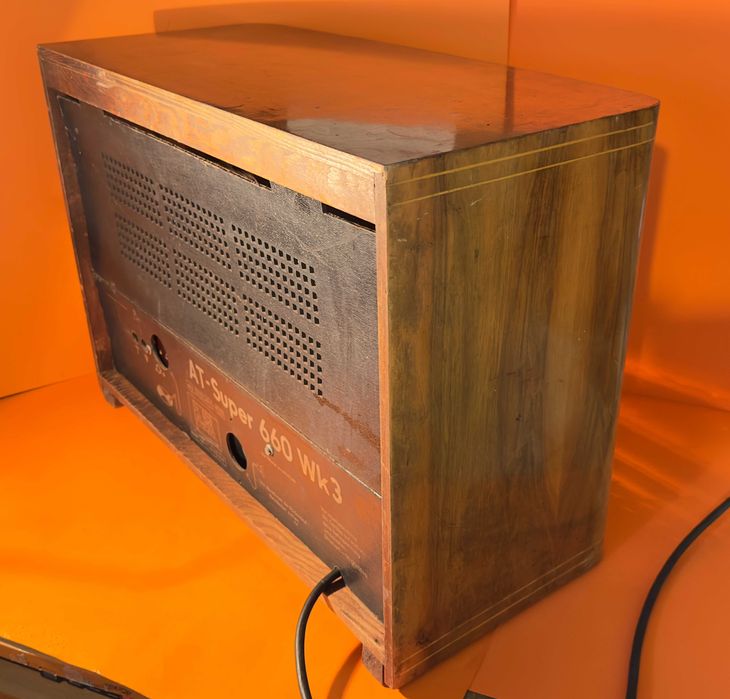 Ретро Лампово Радио AT-Super 660 Wk3 AEG