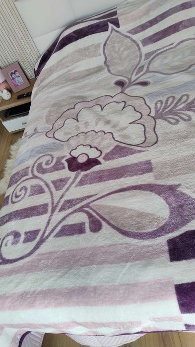 Одеало лилаво плюшено 200/230 и розово