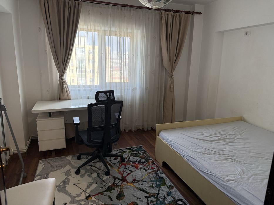 Apartament 4 camere de inchiriat Ultracentral Palas