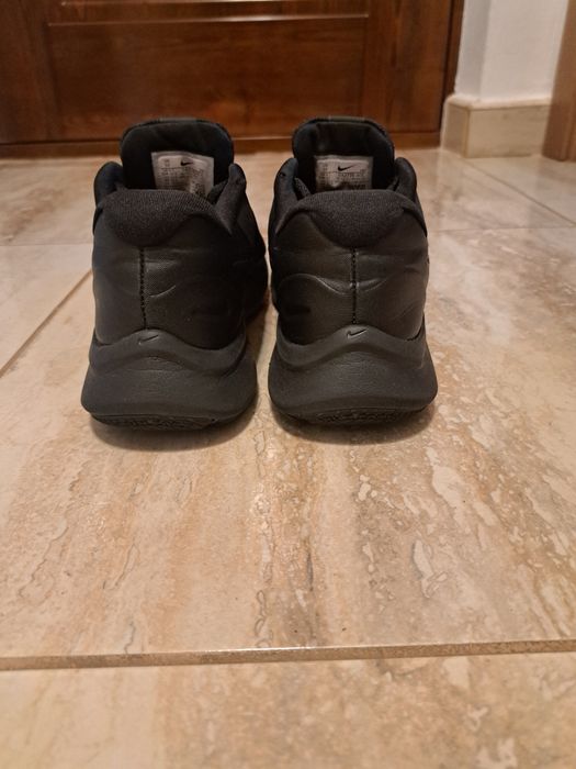 Vand incaltaminte pt copii nike running