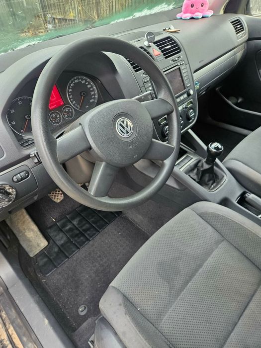 VW Golf 5 – 1.9 TDI – Geamuri electrice, trapa, pilot automat