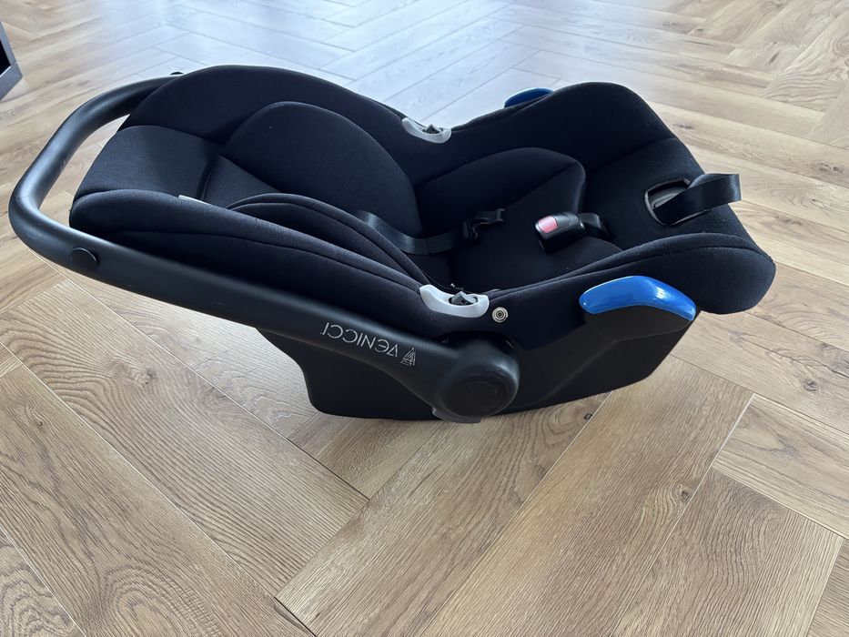 Carucior Venicci Tinum Black 3 in 1