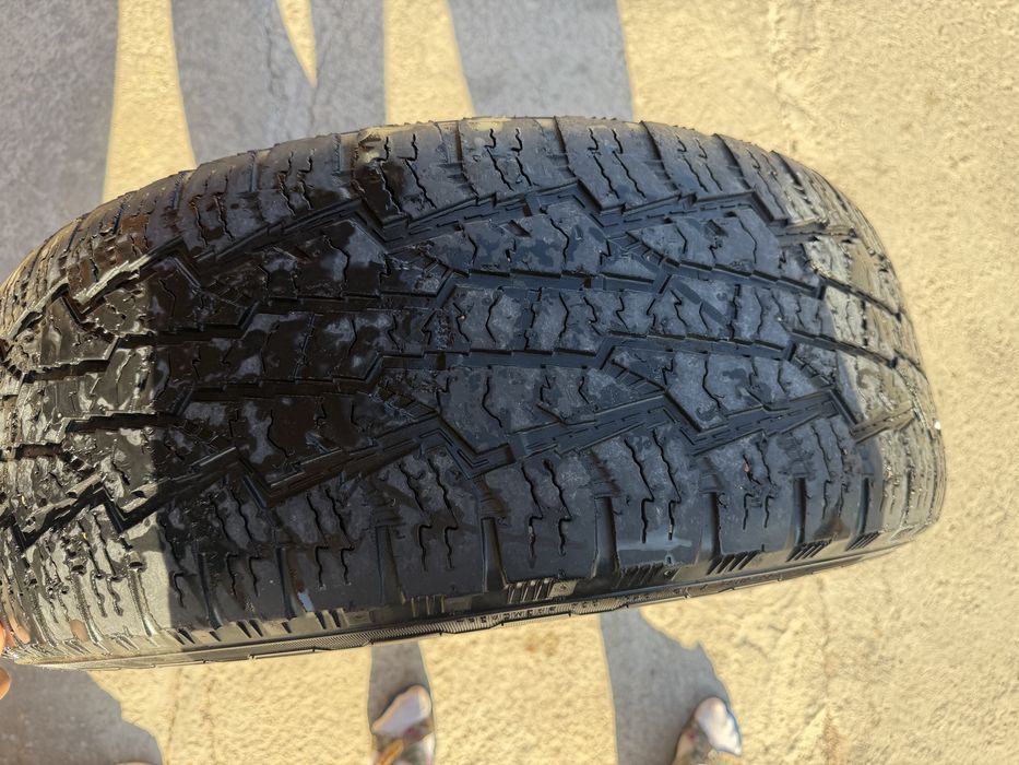Шины б/у NOKIAN 265/65R17