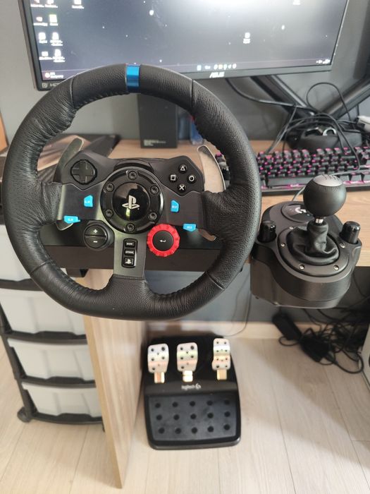 Волан Logitech G29 Driving Force (за PC/PS3/PS4/PS5) - Лично предаване за София