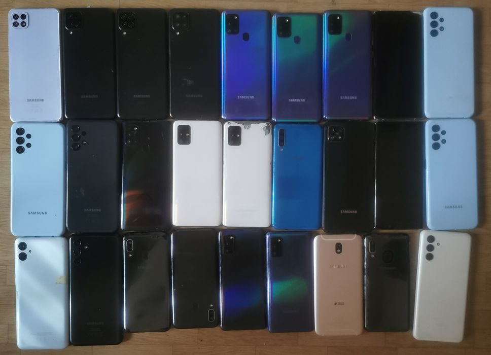 Vând telefoane pentru piese model Samsung