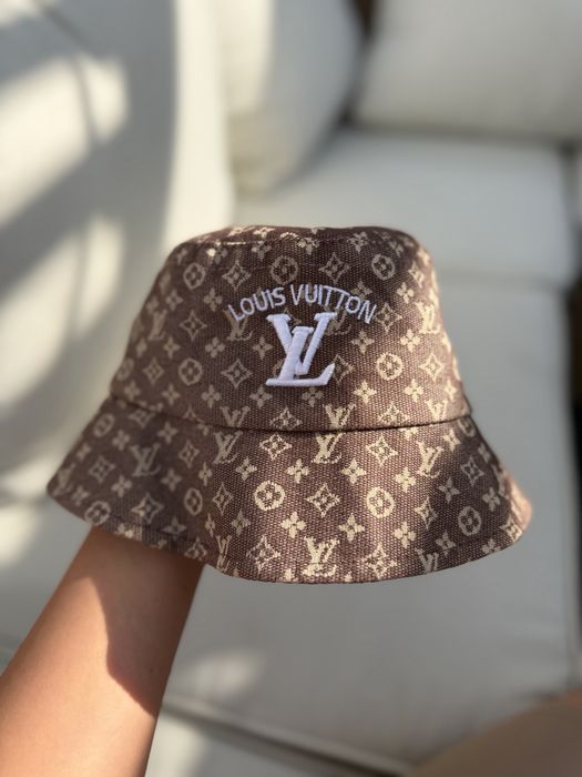 Palarie Louis vuitton