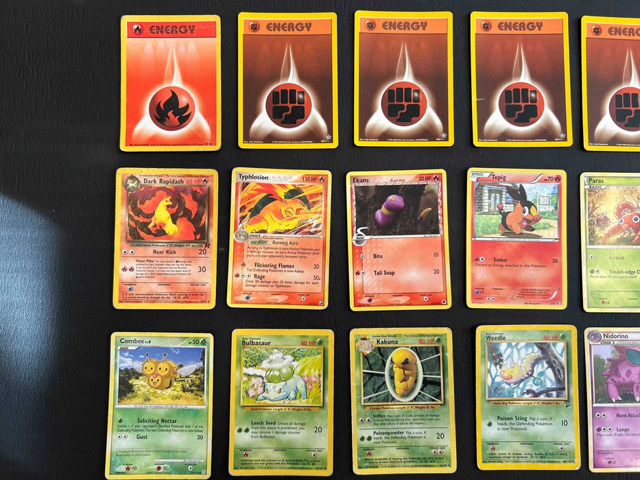Set 50 carti Pokemon originale vechi