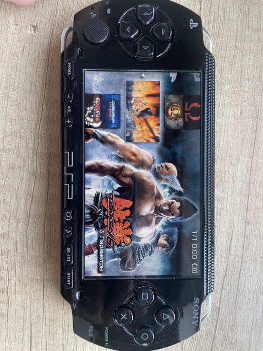 Продам прошитую PSP 1000