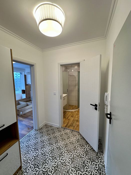 Двустаен, Завършен, обзаведен, просторен апартамент от собственик