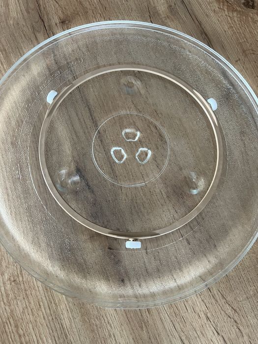 Чиния за микровълнова