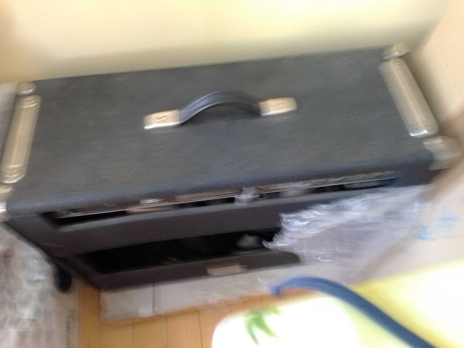 Само тази седмица.Култова китарна апаратура лампова пи-ви за 849 лв.