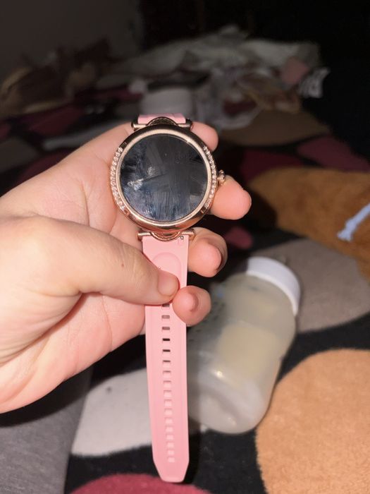 Ceas dama inteligent