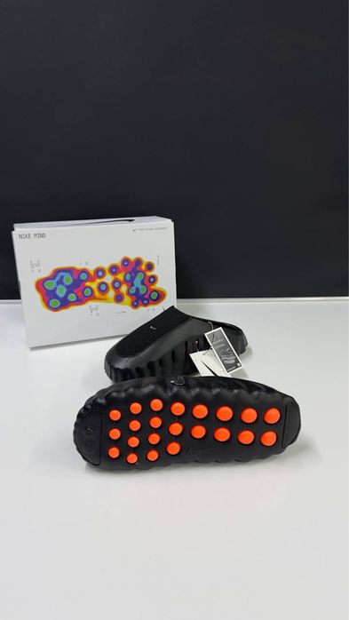 Nike Mind 001.