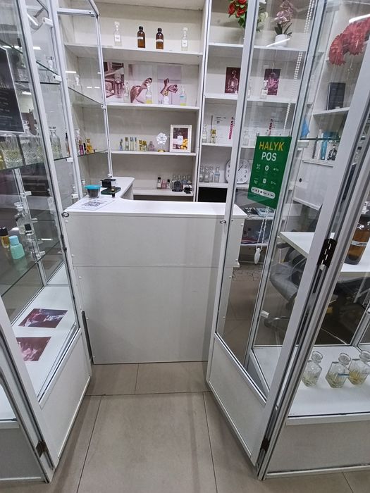 Продам стол угловой