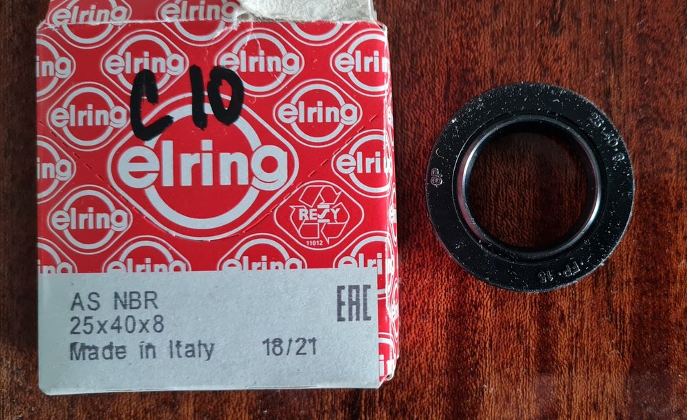 Запчасти на ауди А6 С4 2.0 объем