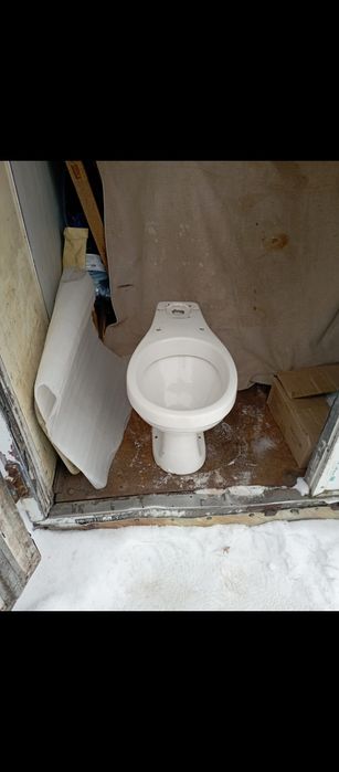 Продам унитаз в хорошем состоянии