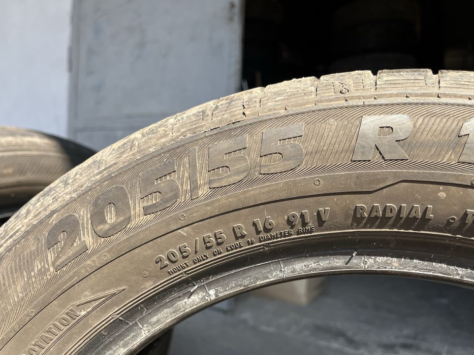 4 бр. летни гуми 205/55/16 Semperit 7 mm DOT 0517