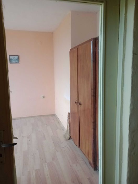 Продавам апартамент