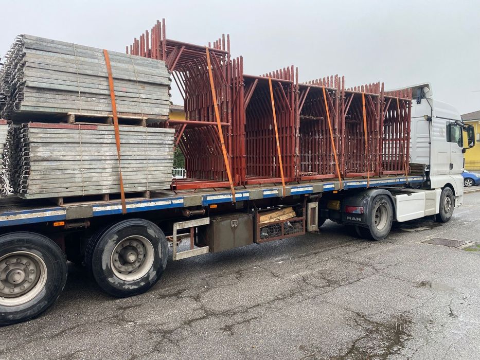 Schela metalica de vânzare