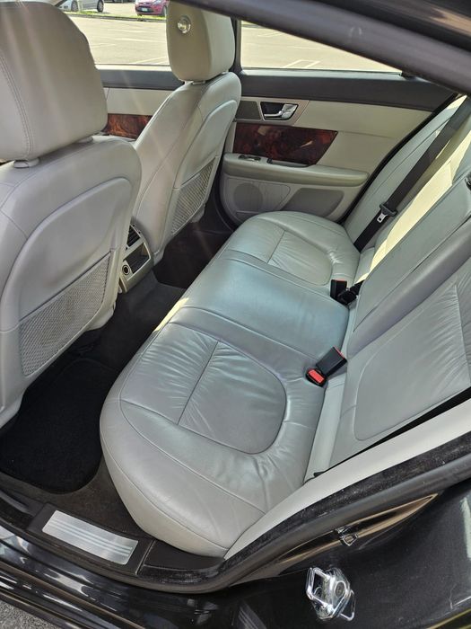 Vand Jaguar xf 3.0D