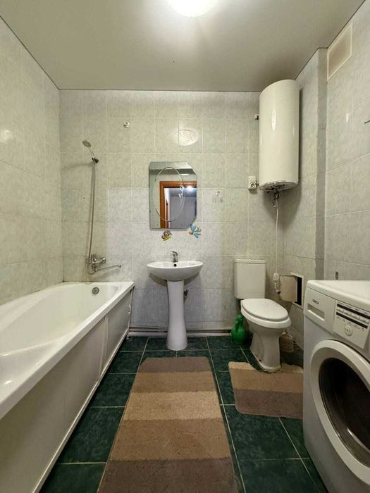 Продам 1 комнатную квартиру в 5 микрорайоне