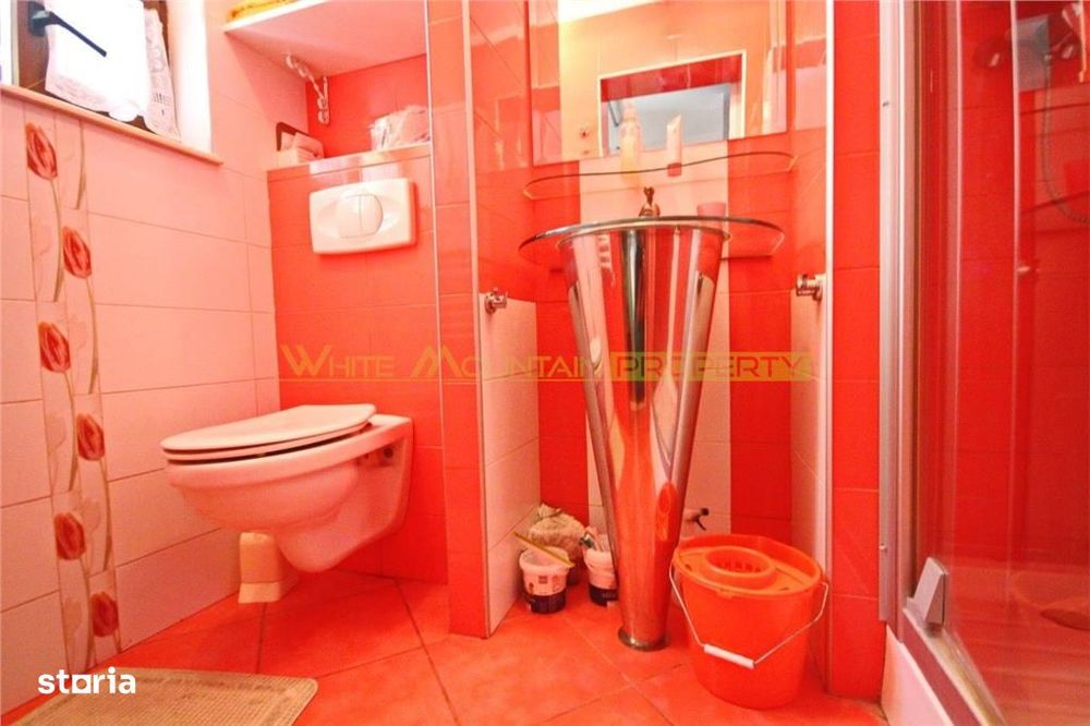 Apartament spatios cu doua camere de inchiriat la casa
