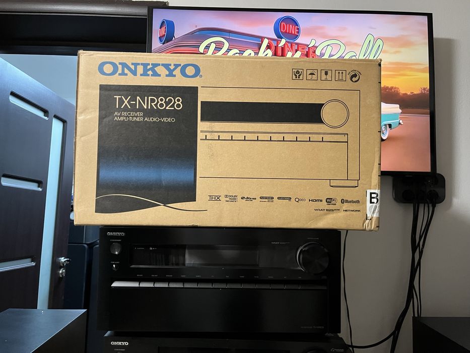 Onkyo TX-NR828 7.2/4k/Airplay/Bluetooth/wifi/Spotify/Atmos/Arc ,etc
