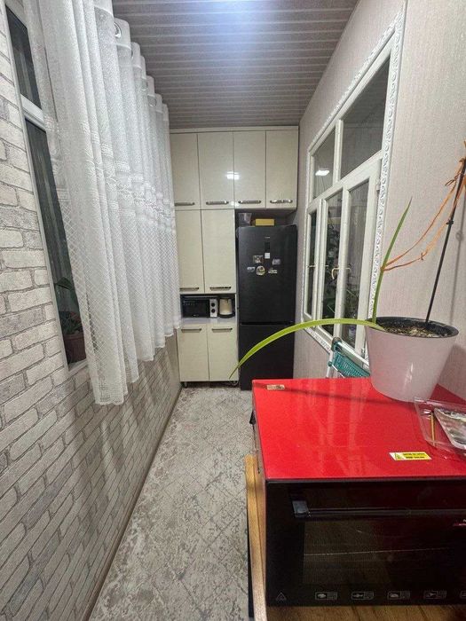 Юнусабад 8, 2в3/2/4 Вторая линия мебель+тех не торец