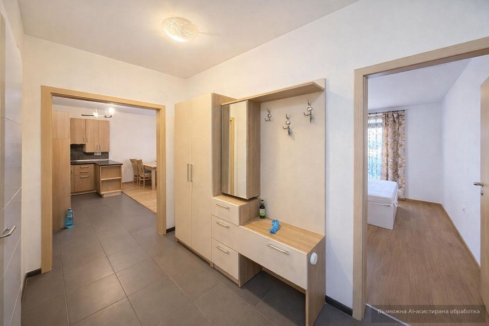 Тристаен апартамент под наем в Център