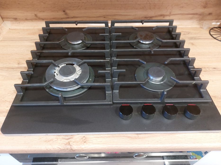 Продам газовую поверхность, ханса