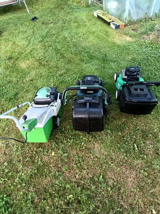 Mașină de tuns iarba
