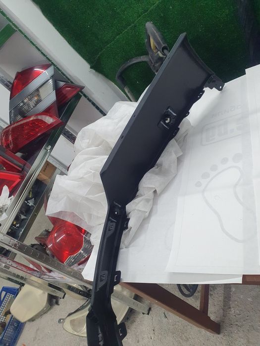 Средна част на задна броня за BMW  X7