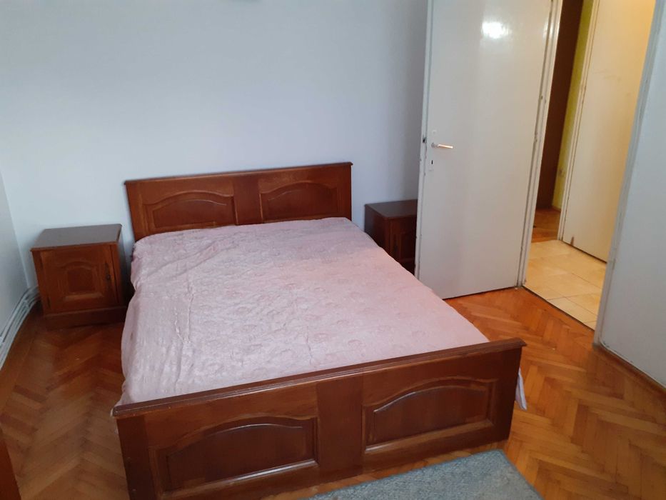 Apartament 2 camere Petroșani zona foarte bună LIDL de închiriat