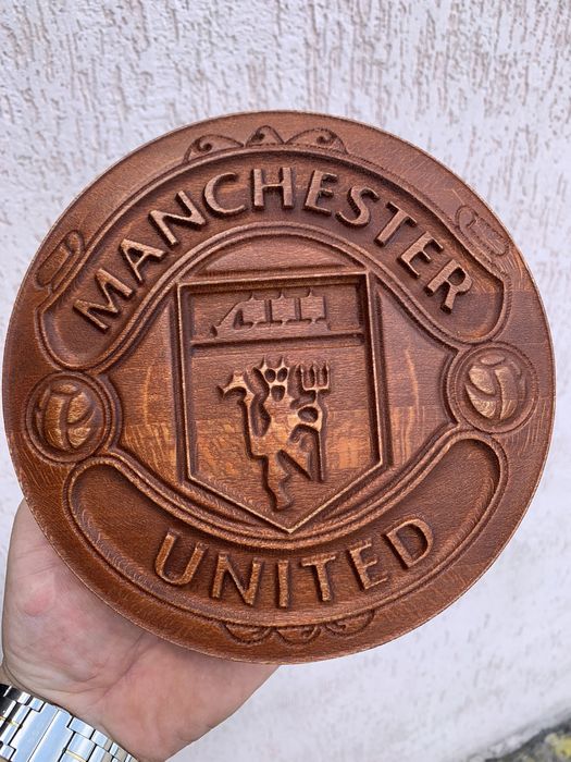 Дърворезба пано “Манчестър юнайтед”