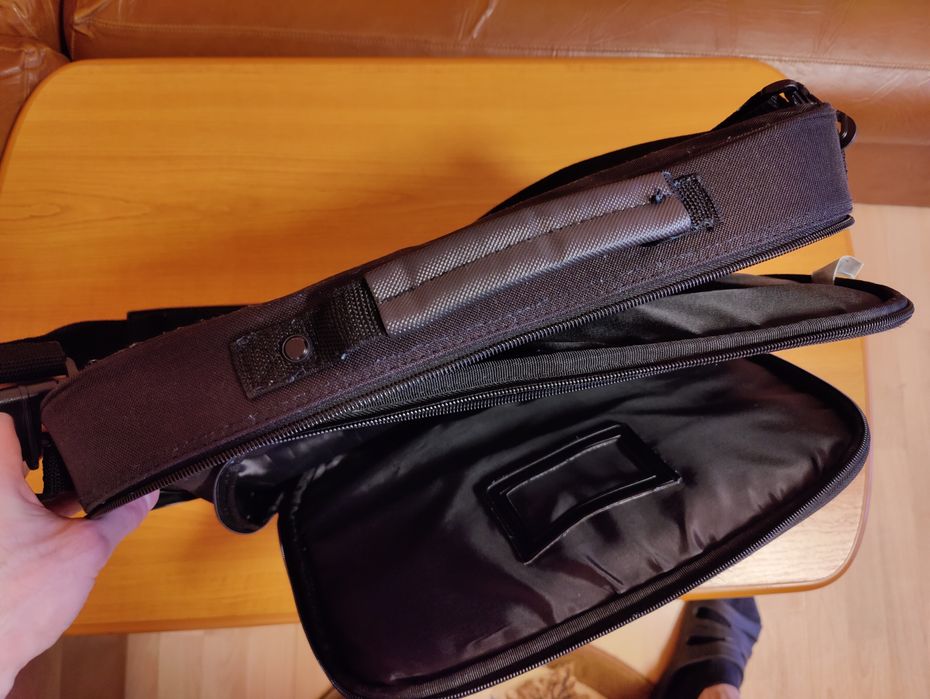 geanta pentru laptop