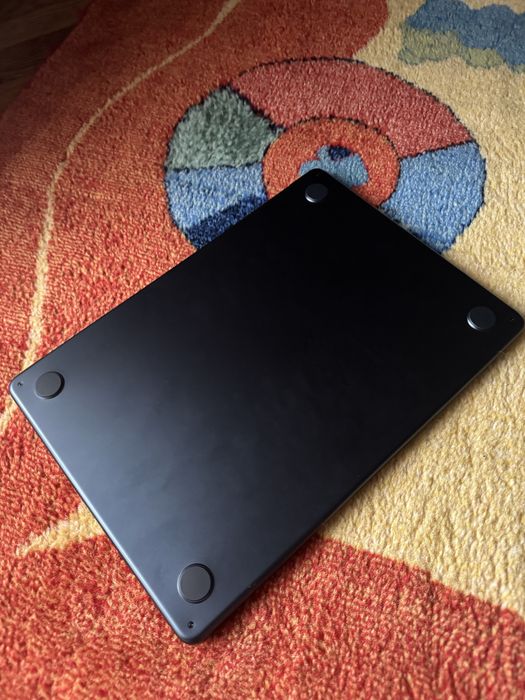 Macbook air 13” m2