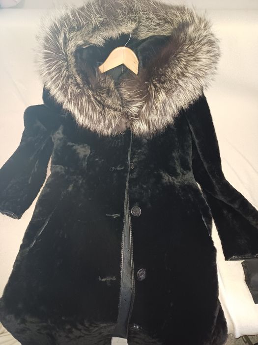 Продаю б/у мутоновые шубы