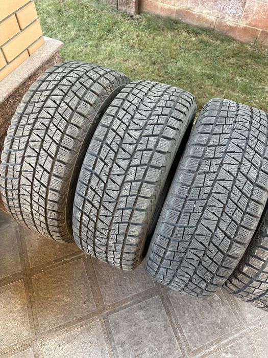 Зимние шины Bridgestone Blizzak