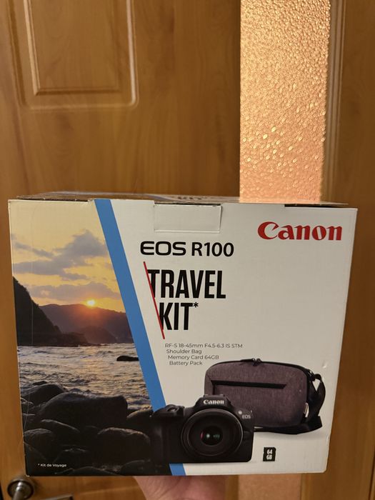 Canon EOS R1000