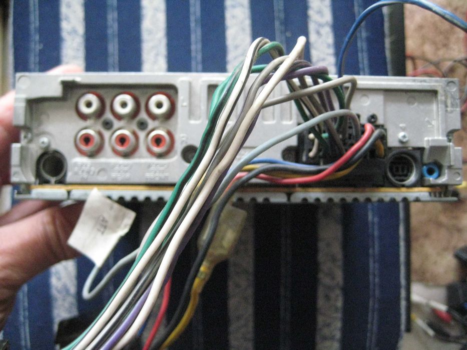 Продавам Sony CDX-F5550 50WХ4