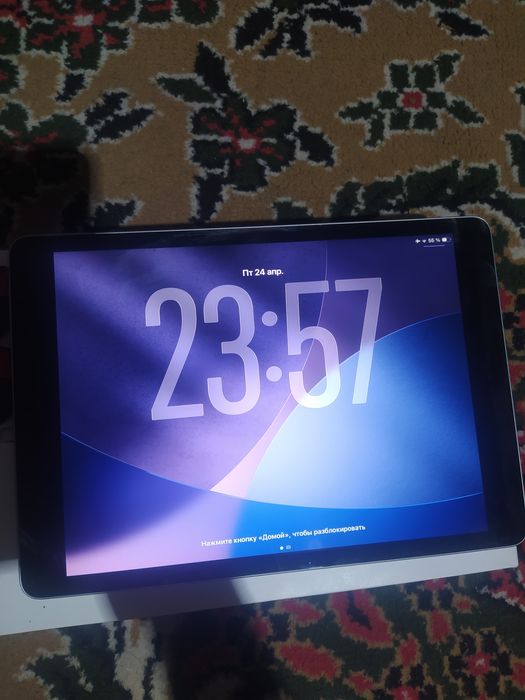 ipad 9
64 gb
aybi yoq 
Abmen bor iphone samsung
holati tiniq desayam b