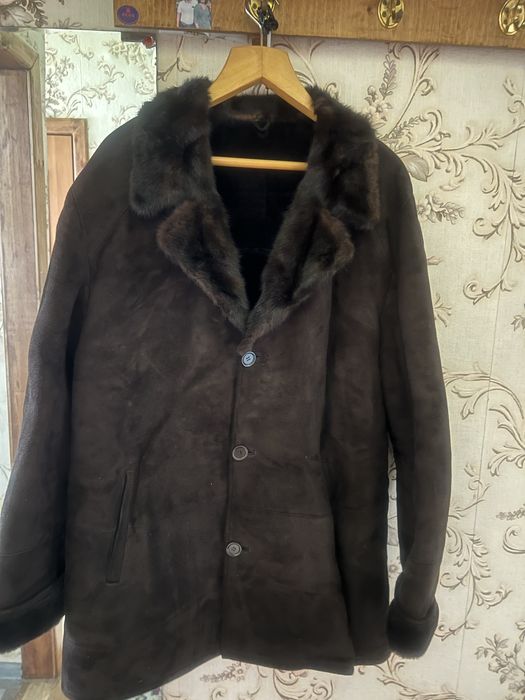 Продам натаральную дубленку.