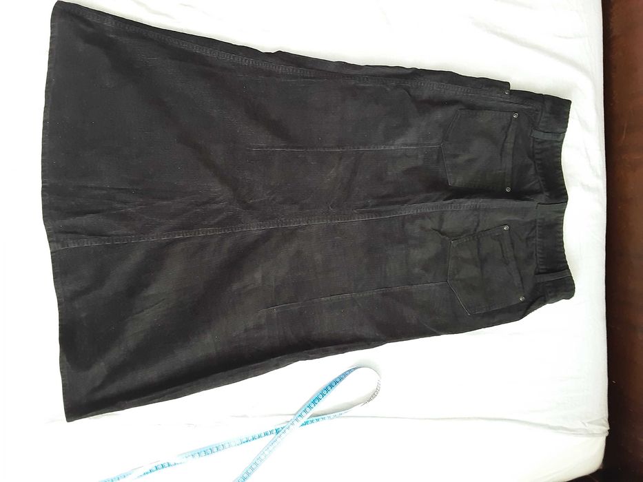 пола H&M джинсова, нова, черна №36